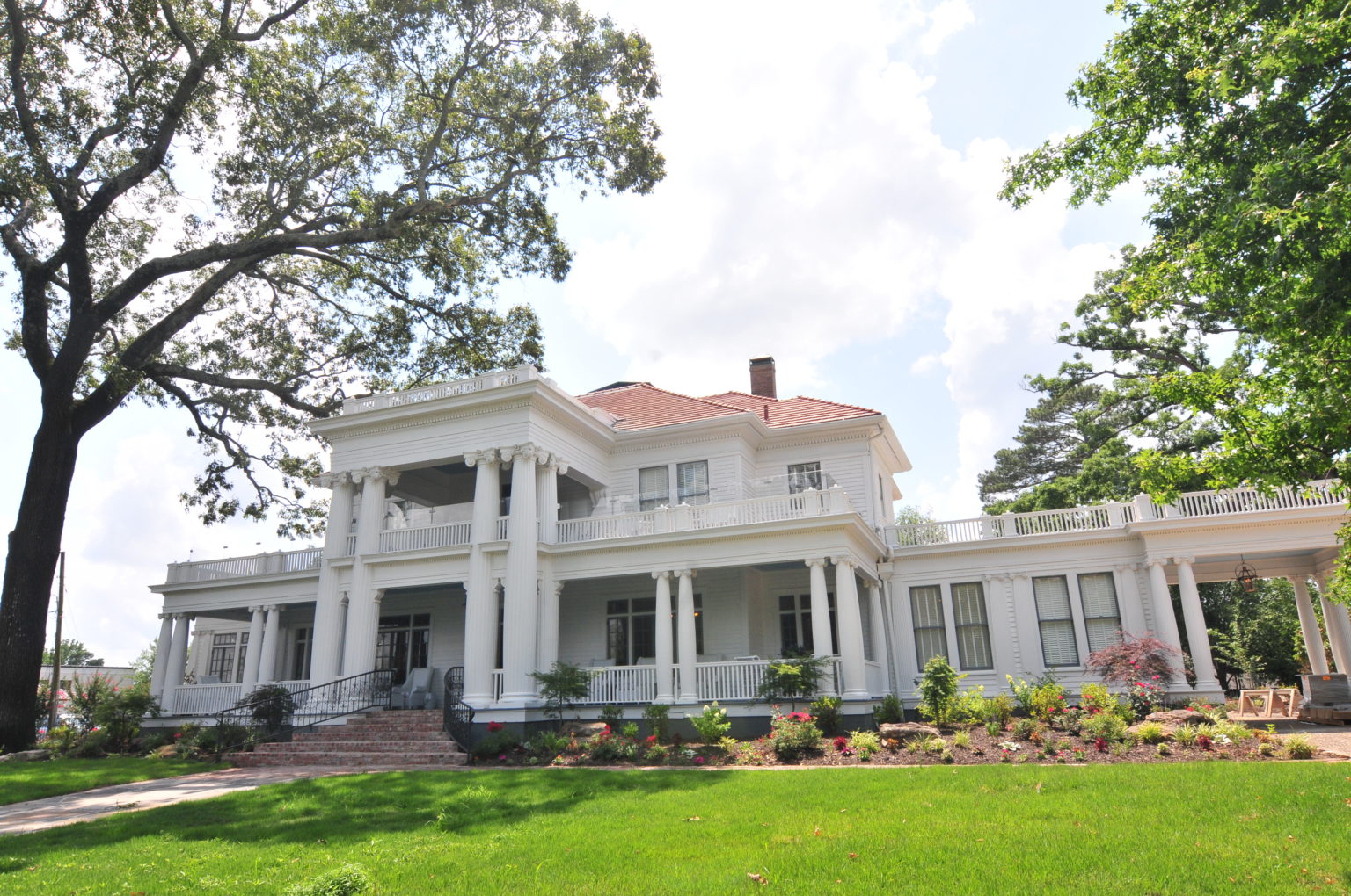 Hot Springs, Arkansas opens two new properties Gate 7